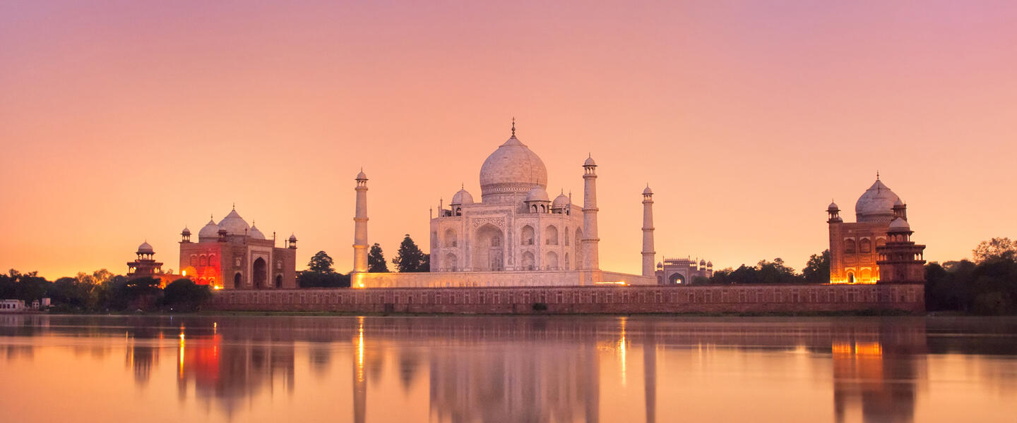 Indien - Wo Frauen die Farben des Lebens tragen